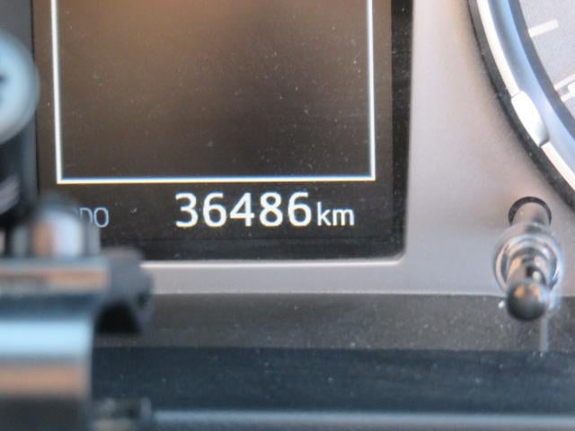 0840443A30250427W00108.jpg