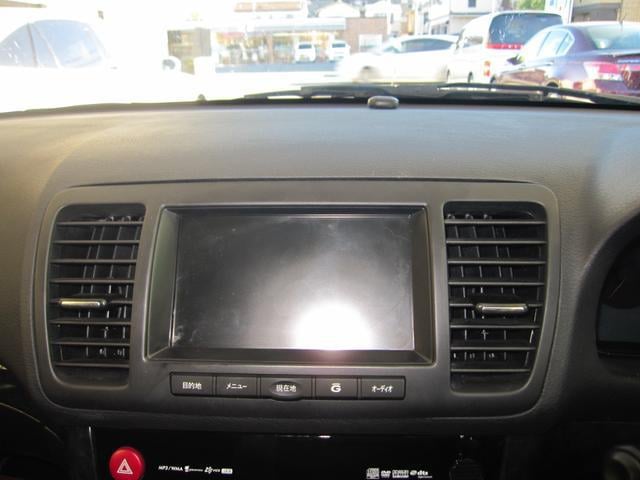 0704211A30250829W00119.jpg