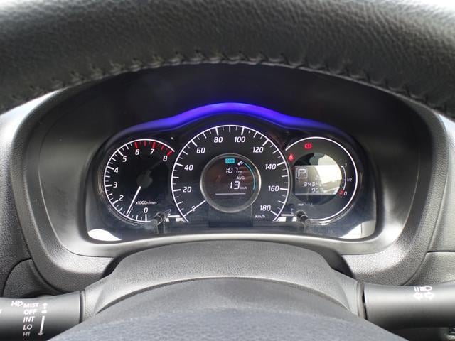 0541821A30250918W00113.jpg