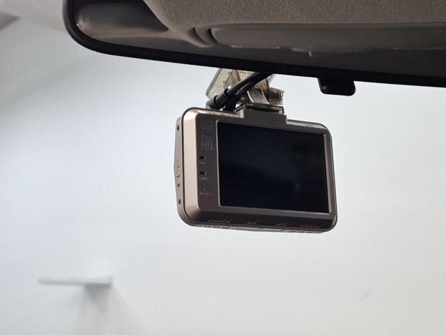6011501419R15.jpg