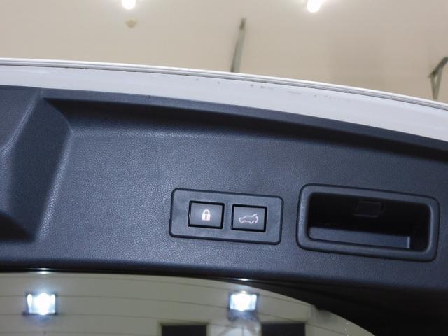 0301610A30260311W00212.jpg