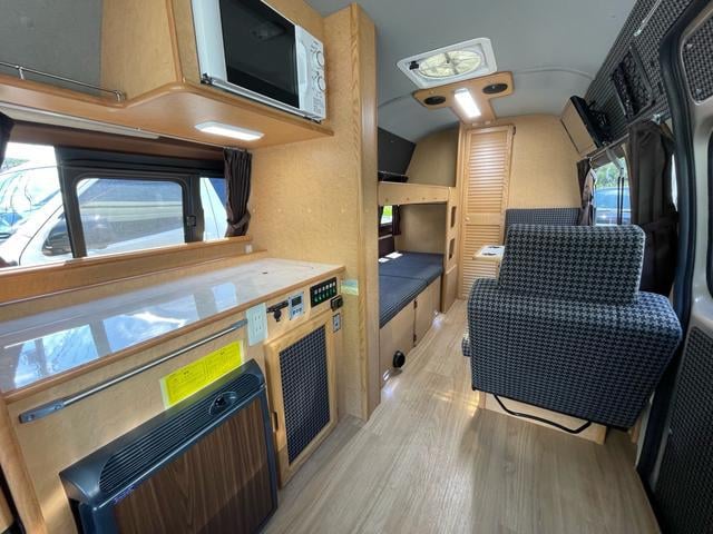 0704375A30240721W00203.jpg