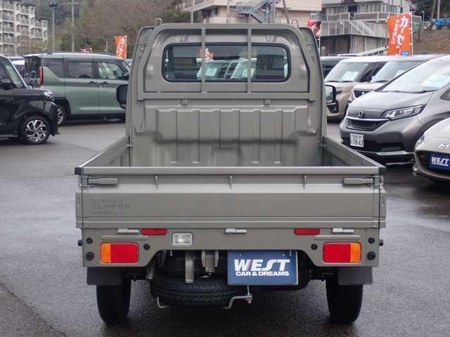 23090385_carP_l_6.jpg