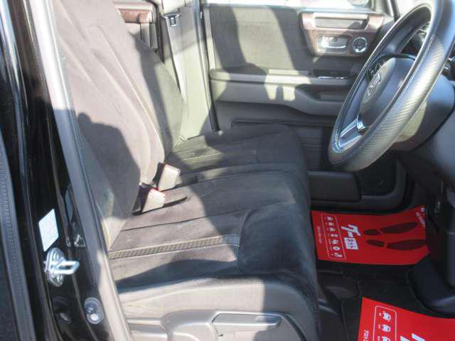5eadc2fefd3516062324c890d959853c.jpg