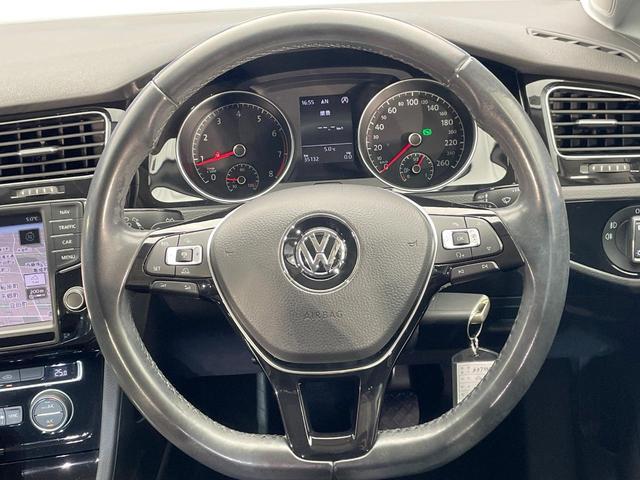 21836120_carP_l_2.jpg