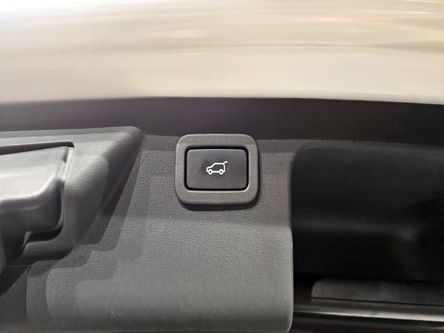cdfb51aaf1e8994d0d89c1618e92bcea.jpeg