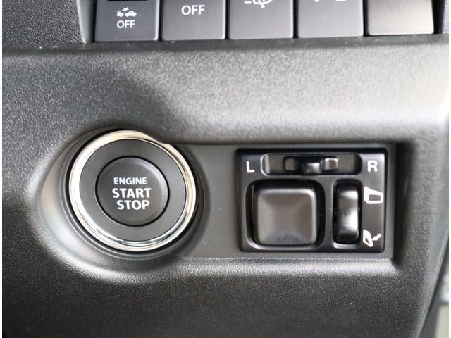 0501938A30250918W00119.jpg