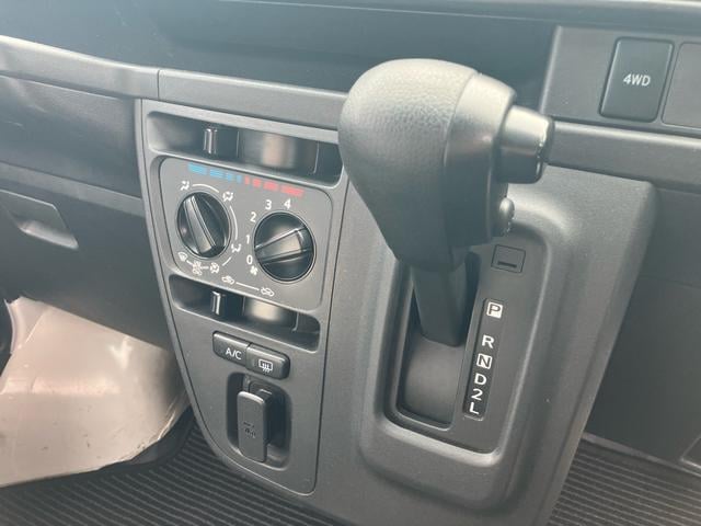 1150006A30251003W00414.jpg