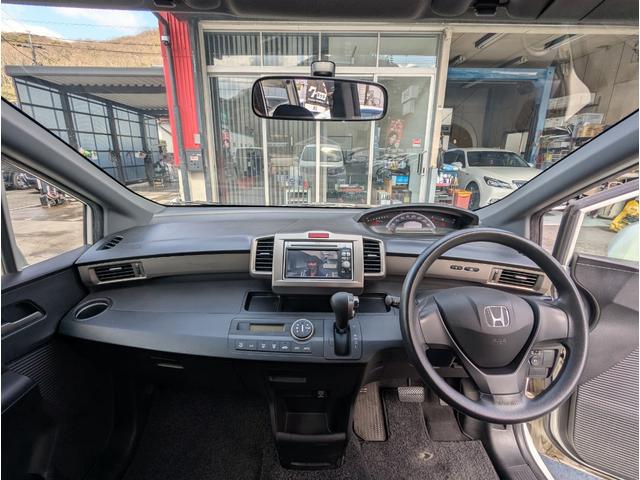 1001990A30260330W00101.jpg