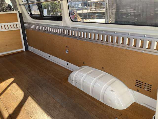 ec652dac1469fc76075217bffcc86dae.jpg
