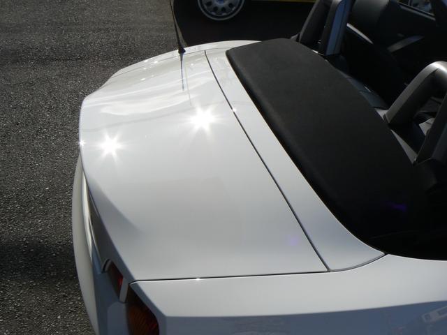 9730083A30231203W00116.jpg