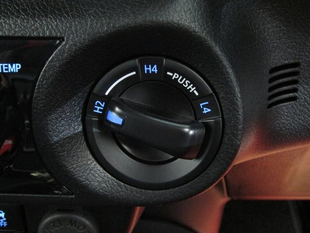 0701563A30250920W00214.jpg