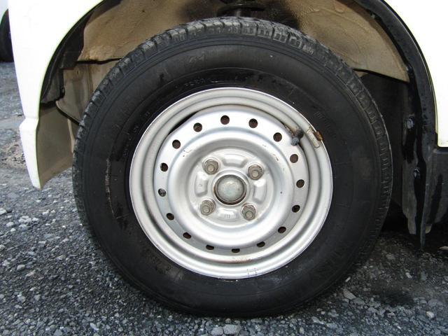 0403269A30251002W00516.jpg
