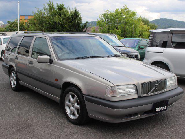 c734de818b54a4eca71f652ae9519628.jpg