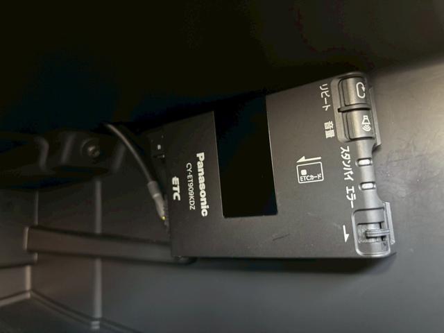 0804778A30260217W00409.jpg