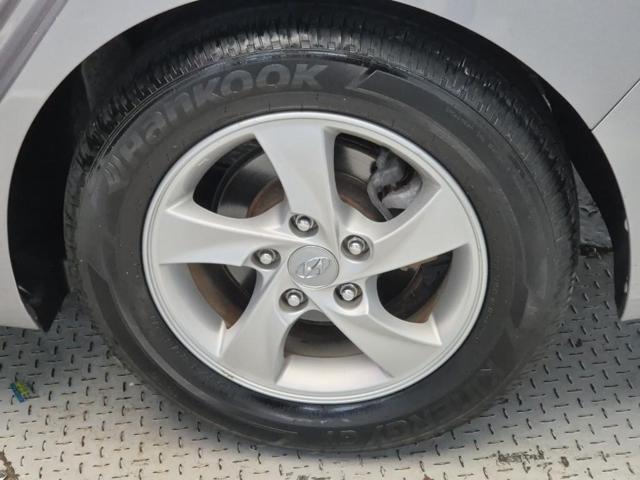 5111501208R17.jpg