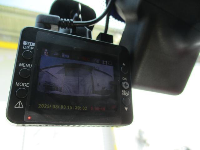 9800208A30250803W00118.jpg
