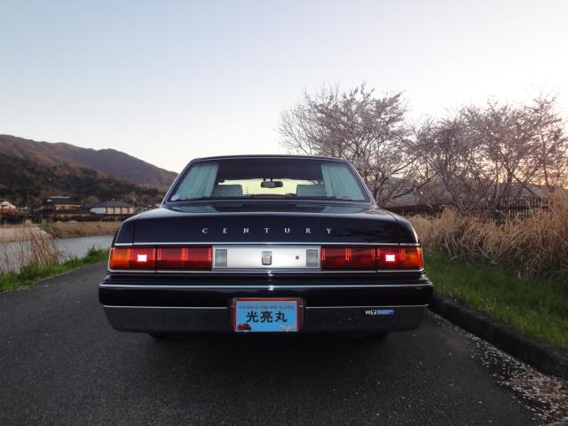 1002989A30260408W00105.jpg