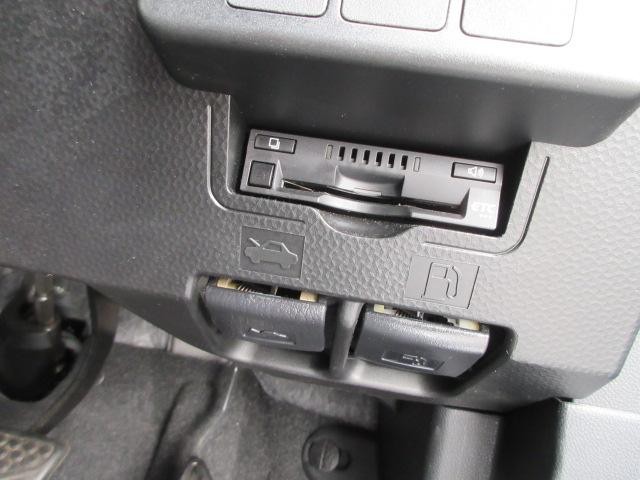 0700145A30260309W00216.jpg