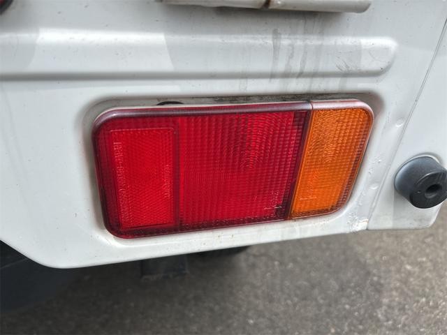 0901364A30250527W00518.jpg
