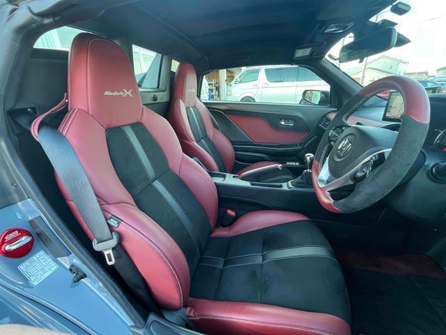 21543512_carP_l_16.jpg