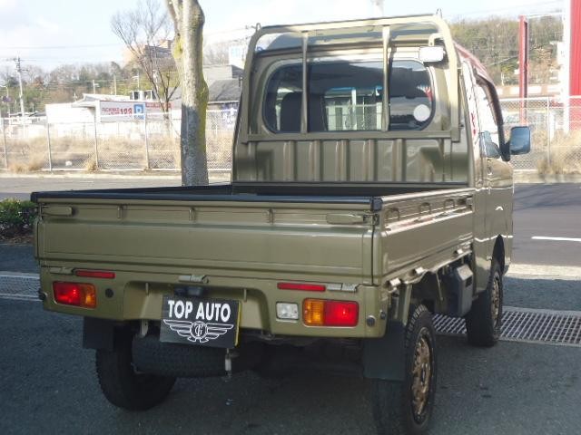 22003584_carP_l_3.jpg