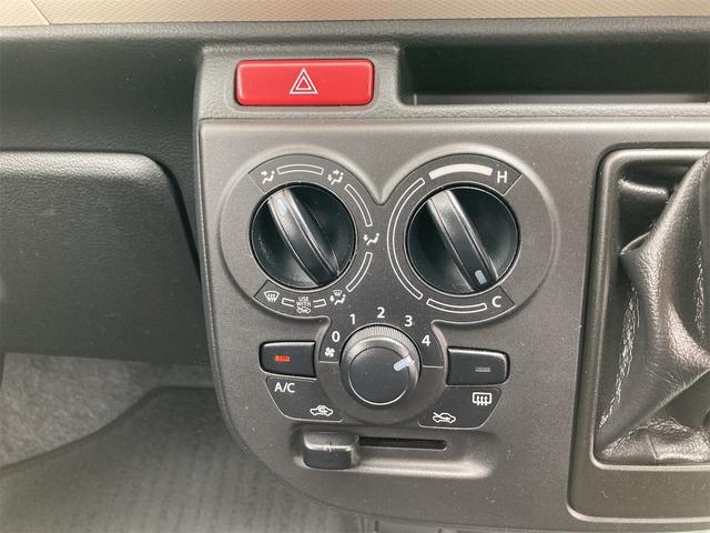 1000205A30250622W00404.jpg