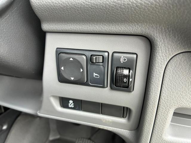 0700986A30250622W00119.jpg