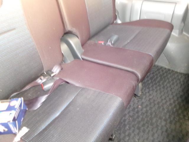 0705372A30251230W00115.jpg