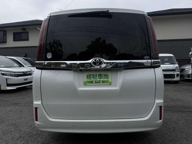 22501130_carP_l_14.jpg