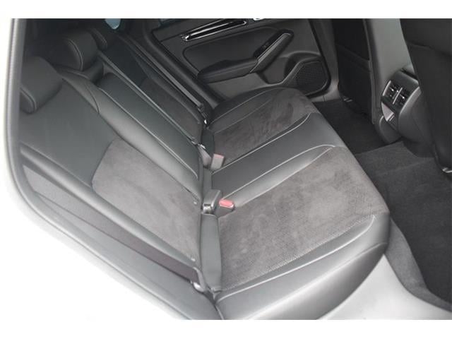 fca4ee59214f90443f0947d02e0cd555.jpg