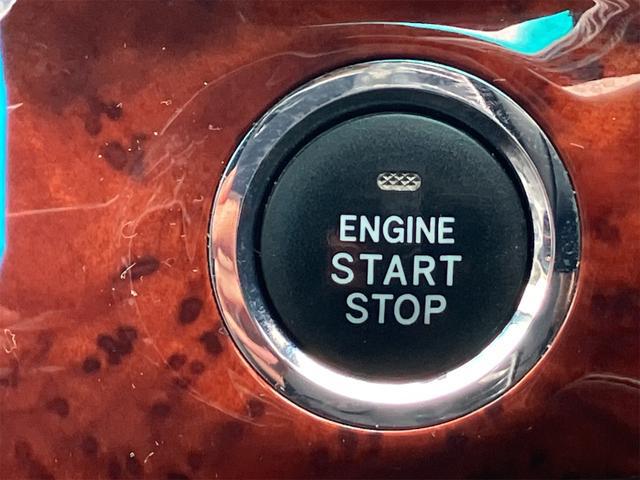 0940064A30260319W00110.jpg
