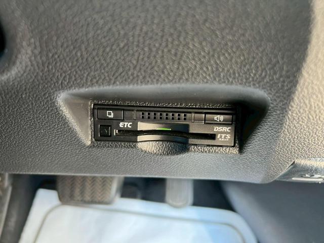 0740054A30251206W00712.jpg