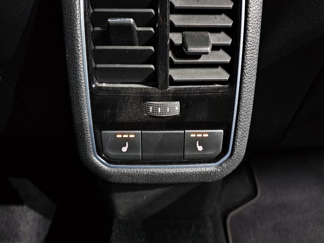 0c710cc70f7b44655fe50cafc6066330.jpeg