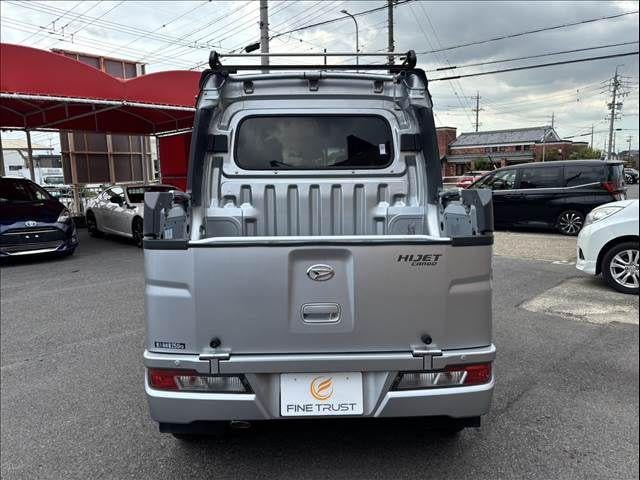 958daf3ca4446dde9ac35cce79512175.jpg