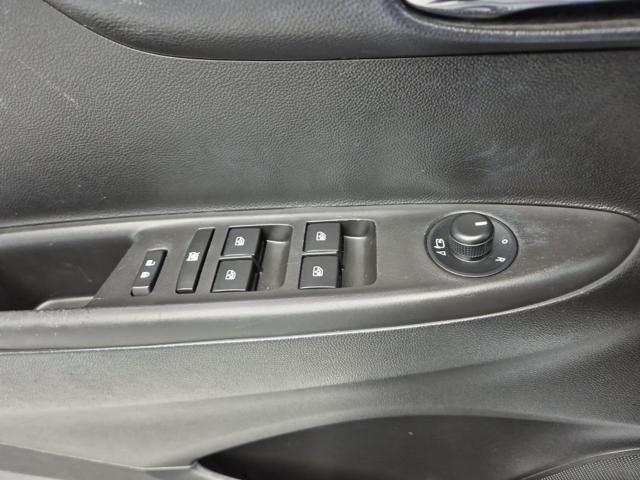 5121501676R17.jpg