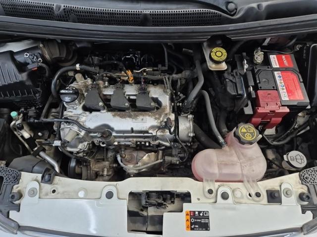 5121501676R5.jpg