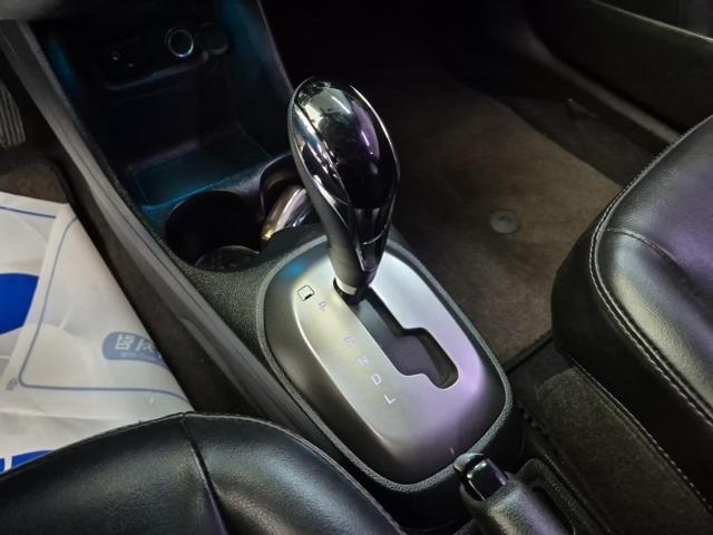 5121501676R8.jpg
