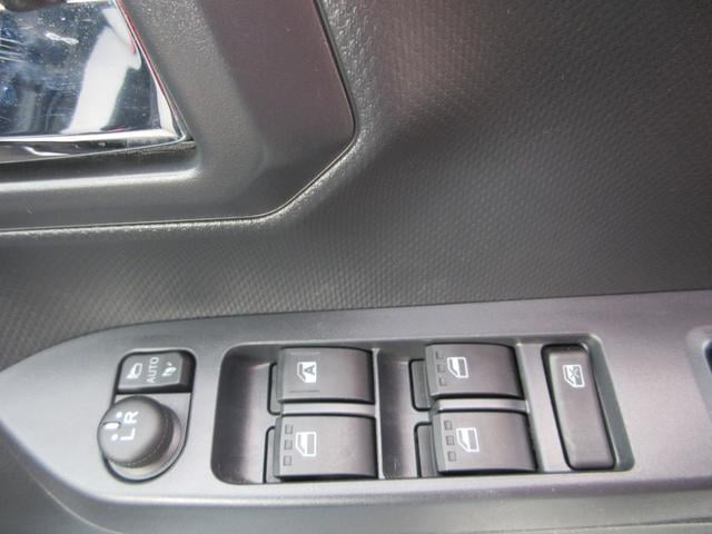 0504235A30250428W00610.jpg
