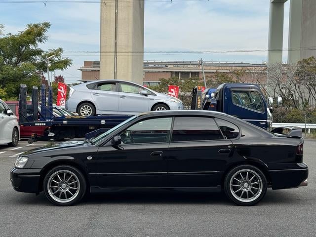 0705126A30251030W00206.jpg