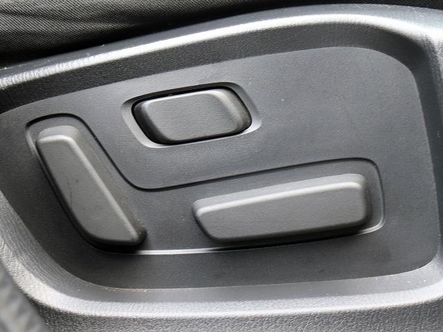 0302072A30250425W00205.jpg