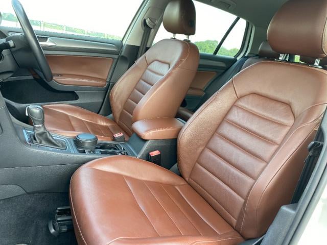 f95e20841fca51a9b421257e2c27583d.jpeg
