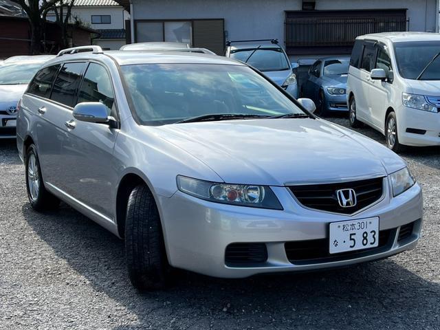 0541751A30260311W00912.jpg