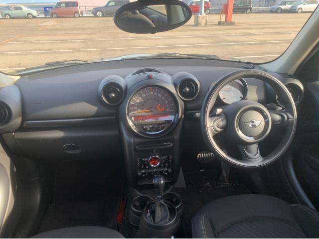 5599070_carP_l_12.jpg