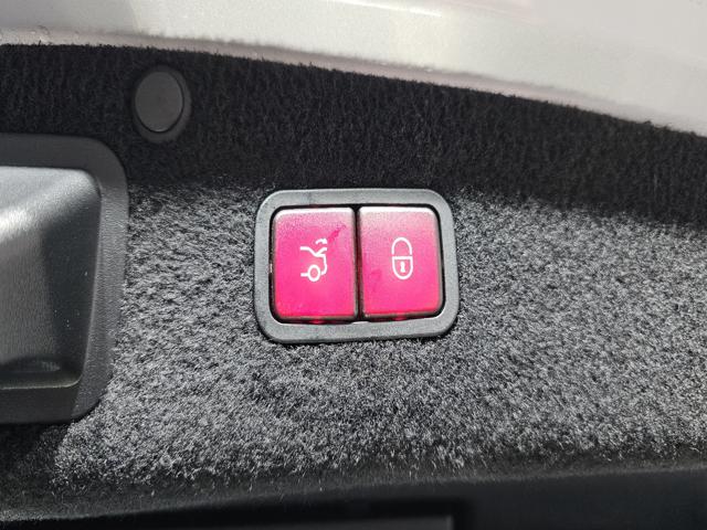 9c45891a136e48002436f19bb428622f.jpeg