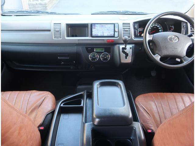 0540376A30250729W00111.jpg