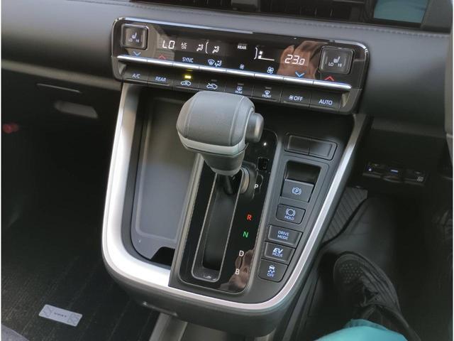 0704236A30251016W00117.jpg