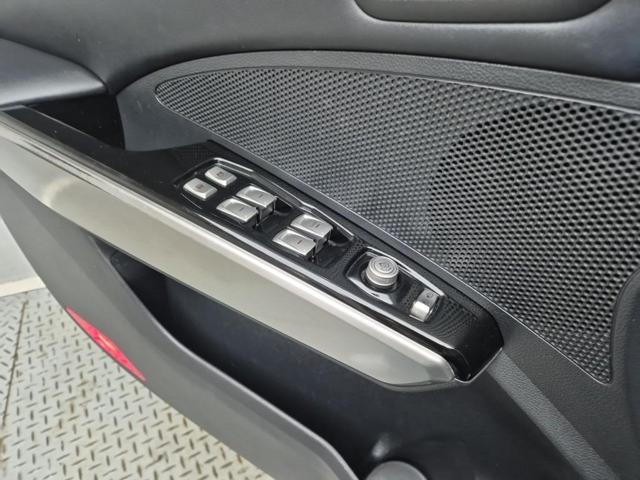 5101001572R17.jpg