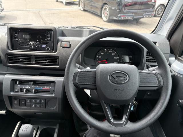 1201275A30250708W00114.jpg