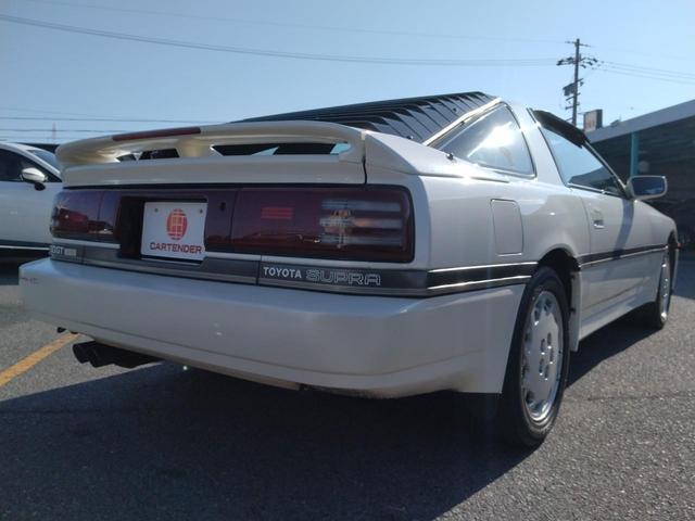 0541590A30251210W00116.jpg